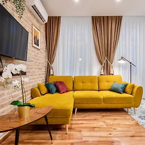 https://architecture-fans-apartment.inbudapesthotels.com